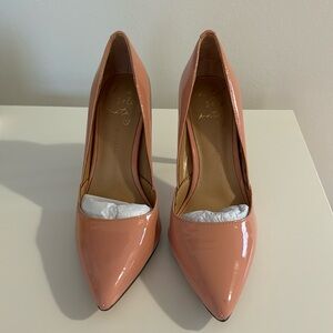 BANANA REPUBLIC HEELS